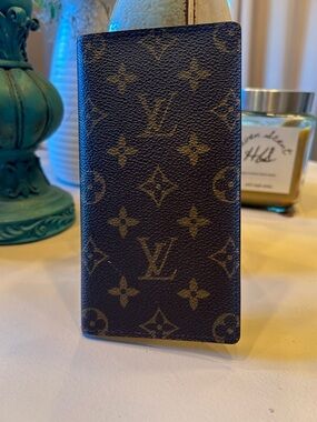 Louis Vuitton Monogram Card Holder Wallet - Brown/Gold